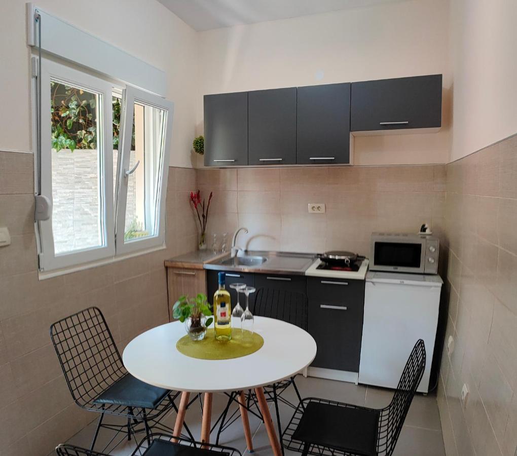 Studio Apartman Rea Kotor Buitenkant foto